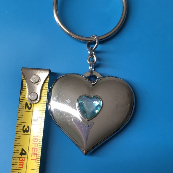 🖤Silvertone Heart locket U keychain - Picture 10 of 12
